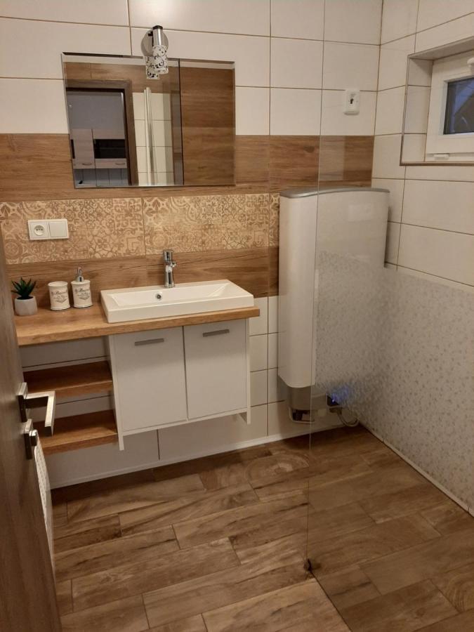 U Mateje Apartment Mutenice Ngoại thất bức ảnh